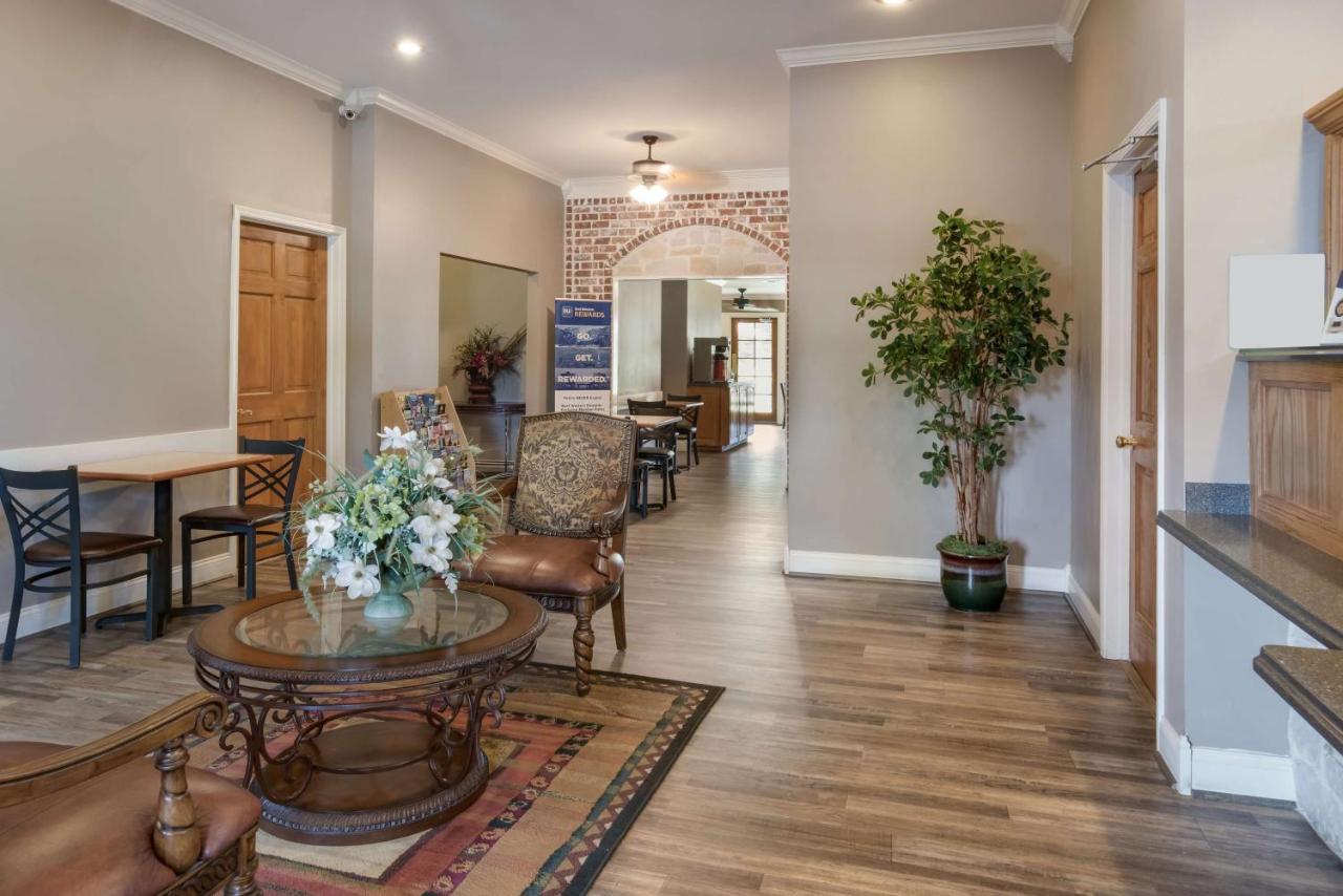Surestay By Western 3* Leesville