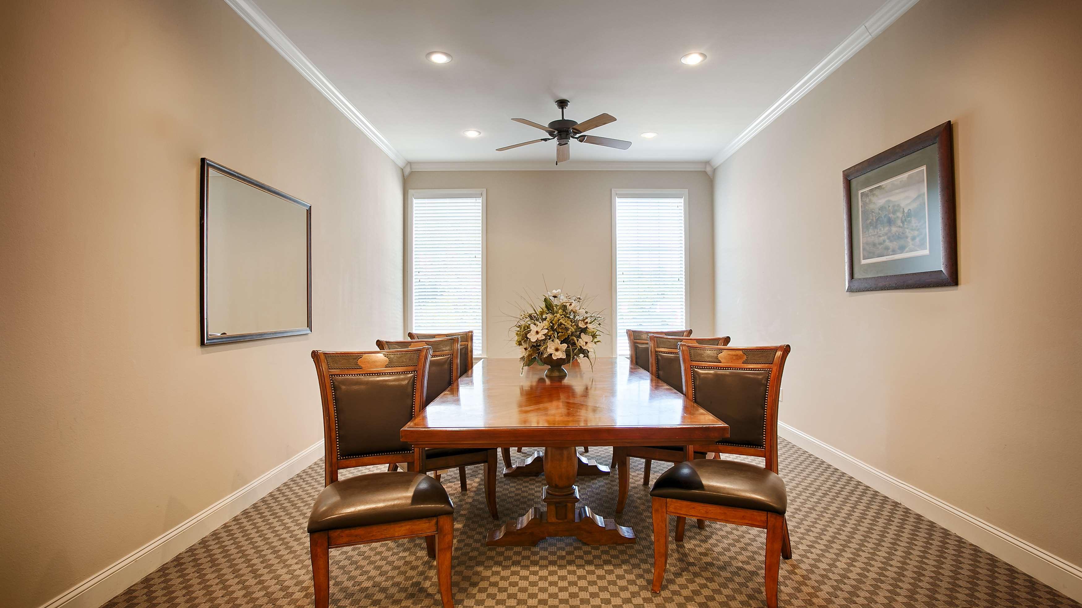 Surestay By Western 3* Leesville