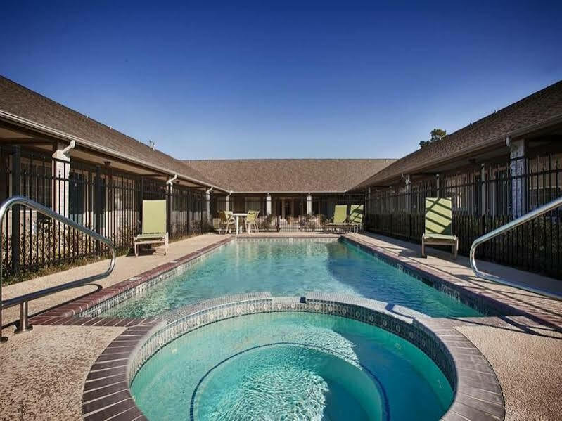 Surestay By Western Hotel Leesville